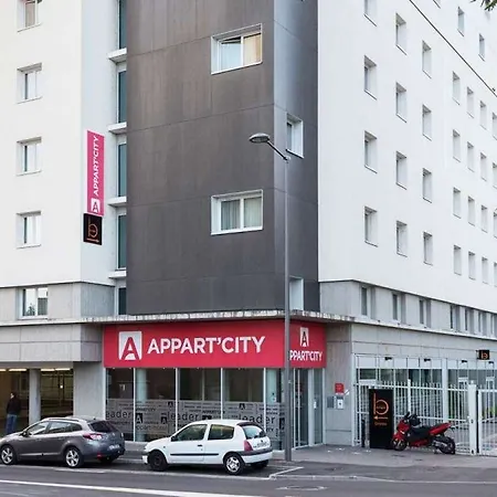 Appart'city Confort Lyon Cite Internationale Aparthotel 3*